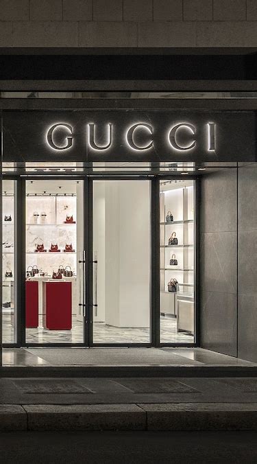 negozio gucci bambino milano|Milano Monte Napoleone Flagship .